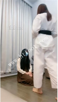 TL42068 艾莉】暴打伪娘35分钟