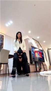 【调教视频】【嘉妮】女职员高跟踩老板狗 bf60747