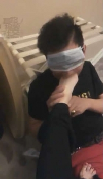 TL2420 尊主S飘 狗狗舔脚闻鞋