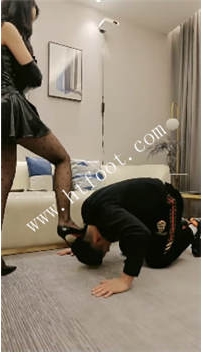 TL44133 刘二狗】暴力提档耳光26分钟