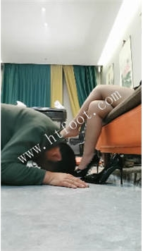 ZB841 沐颜】脚耳光圣水44分钟