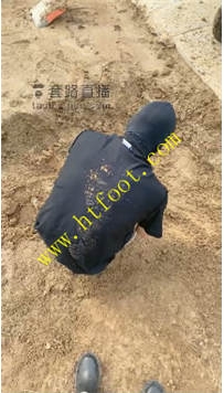 TL32354 沅芷】户外吃土工人远观25分钟