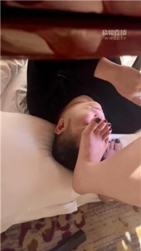 【调教视频】【诗诗】无意识踩脚垫奴 JS260406-42