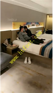 TL27492 诺曦】羞辱绿帽老公吃今夜和呕吐物46分钟