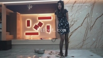 AC1154=35644 麋鹿银儿 地狱邪恶毛骨悚然地笑踩龙虾生命，掌控和生杀生命的快感，双视频！
