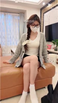 【调教视频】【酥酥】迷恋白棉袜的贱奴 JS251013-15