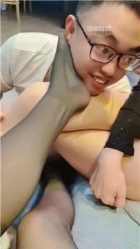 【调教视频】【咩祖】双S-酸臭丝袜玩奴才【双视角版】 JS251123-43