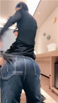 【调教视频】【狠心小妈】情侣主-船袜深喉-喂酸奶 JS251119-13