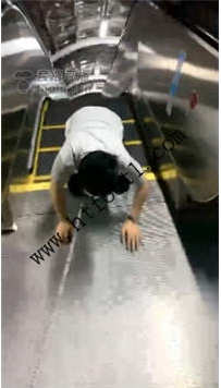 TL19458 白鲨S火车站羞辱31分钟