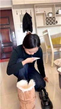【调教视频】【极品道人】雪地靴白袜玩母狗 JS260112-4