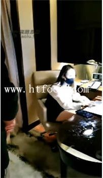 TL18128 乔安S女经理教训下属42分钟
