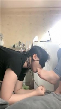 【调教视频】【小羊】母狗玉足狂舔 JS260124-28