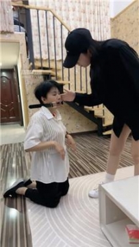 【调教视频】【汐汐】圣水泡面强迫母畜吃 bf53927