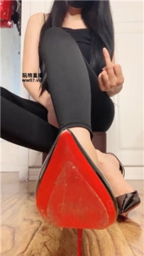 【第一视角】【温蒂】瑜伽裤裸足臀炸    250520-36