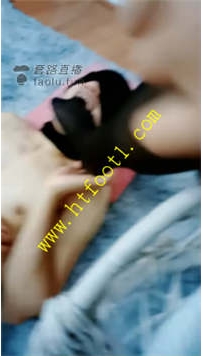 TL22142 女皇余香】黑丝脚下的奴隶77分钟
