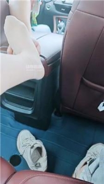 【调教视频】【钱酱】肉丝脚挑逗司机奴 JS250602-7