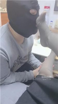 【调教视频】【黑冰】下跪伺候清理主 JS251218-39