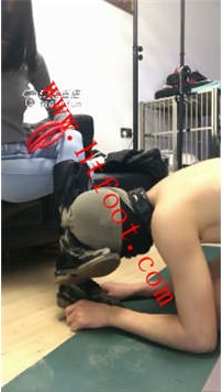 TL18221 暴力美学S泥靴清理踩踏见畜36分钟