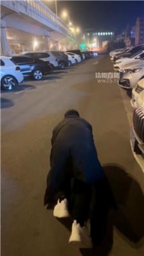 【调教视频】【心伊】户外遛狗车内调 bf61549