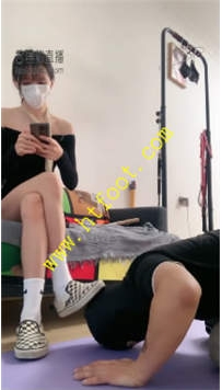 TL24673 暴力美学】厕奴调教棉袜脚踩黄金喂食75分钟