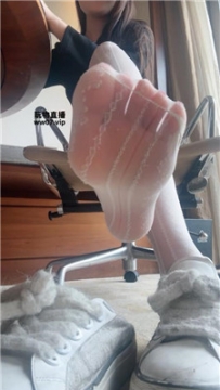 【第一视角】【琪琪sama】汗脚原味    250513-13