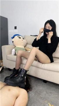【调教视频】【千千】多双脏鞋踩踏喂食 bf54600