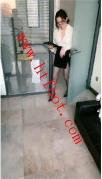 TL18205 双子姬S办公室里的OL24分钟