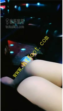 TL24827 羽诺】KTV脚垫伺候情侣主圣水啤酒灌溉28分钟