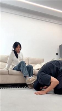 【调教视频】【巨蟹】可爱学生主白袜玩贱奴【完整版】 bf61513