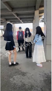 NNTL45632 与精神小妹的那些事】三素人户外霸凌30分钟