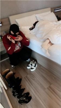 【调教视频】【欣妍】偷舔熟睡主人jio的下场【双视角版】 bf58948