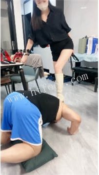 ZB6226 你的救赎】嫉妒高跟踩踏63分钟