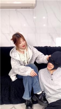 【调教视频】【女生也能很暴力】抽耳光-原味白袜辱 JS260405-37