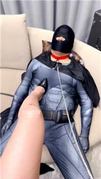 【调教视频】【领主】车模S暴揍蝙蝠侠 JS251229-61