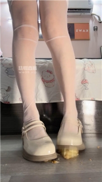 【第一视角】【兔兔酱】面包鞋垫之食物踩踏    250720-25