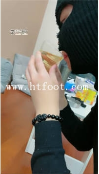 TL18177 菜小心S剩水泡黑丝白靴窒息内内口水40分钟