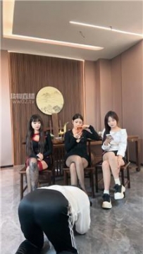 【调教视频】【苏御大人】3S-花钱伺候台球厅助教 bf58763