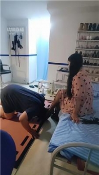 【调教视频】【大幂幂】高跟黑丝美腿踩虐【双视角版】 JS251006-32