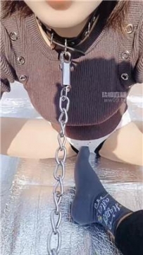 【调教视频】【小娘子】母狗舔臭脚丫 JS251212-2