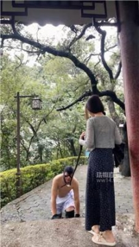 【调教视频】【香芋朱朱】户外遛狗犬化 bf57592