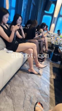 ZB9530 胖虎---魔仙集中地10主KTV调教35分钟