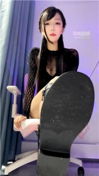 【第一视角】【兔妈妈】靴子白袜裸足混炸    260403-52