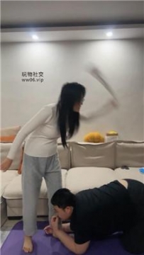 【调教视频】【埋汰】白丝闻舔/骑马踩踏/重度鞭打 JS241219-15