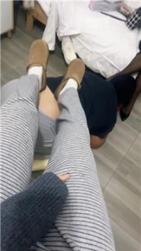 【调教视频】【柠柠】双S-磕头求姐妹花虐【双视角版】JS251014-40