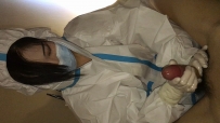 疫情防护服黑丝足交手撸