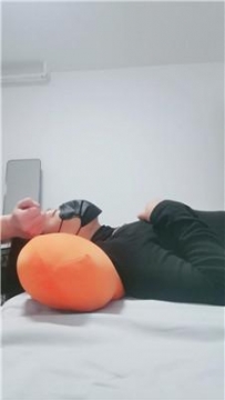 【调教视频】【璃茉老师】母畜-下跪伺候主人 JS241216-9