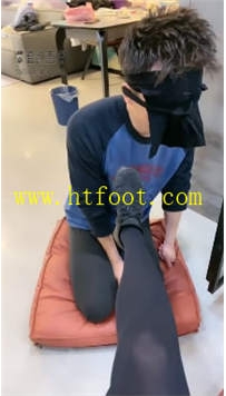 TL23979 歌迪丝】三婶带儿子清理鞋底37分钟