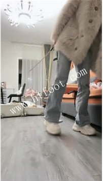 TL44442 乔妹】调教大生狗44分钟