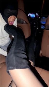 【调教视频】【Vito】长靴黑丝车内玩奴 JS260210-23