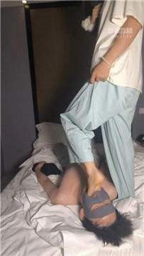 【调教视频】【女生脚汗清洁大师】学生妹暴虐哥哥狗【下】 JS260530-18
